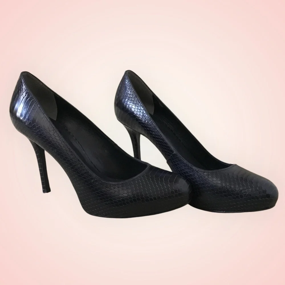 Tory Burch Brazil Leather Round Toe Heel Pump